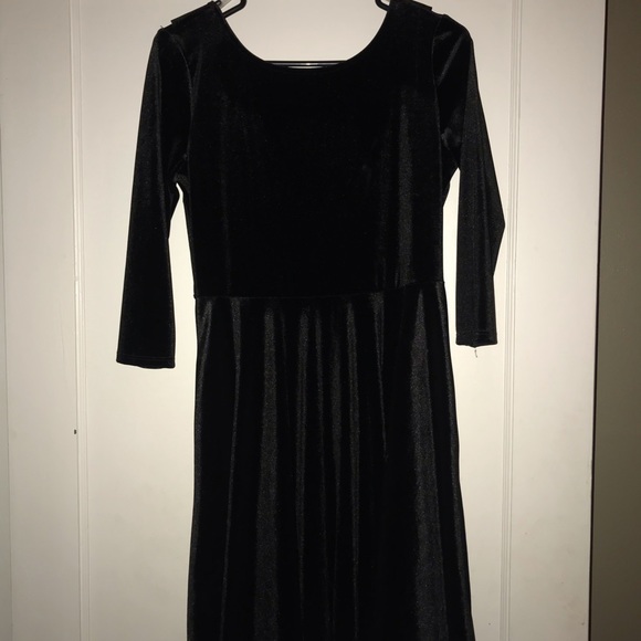 Velvet dress - Picture 1 of 3